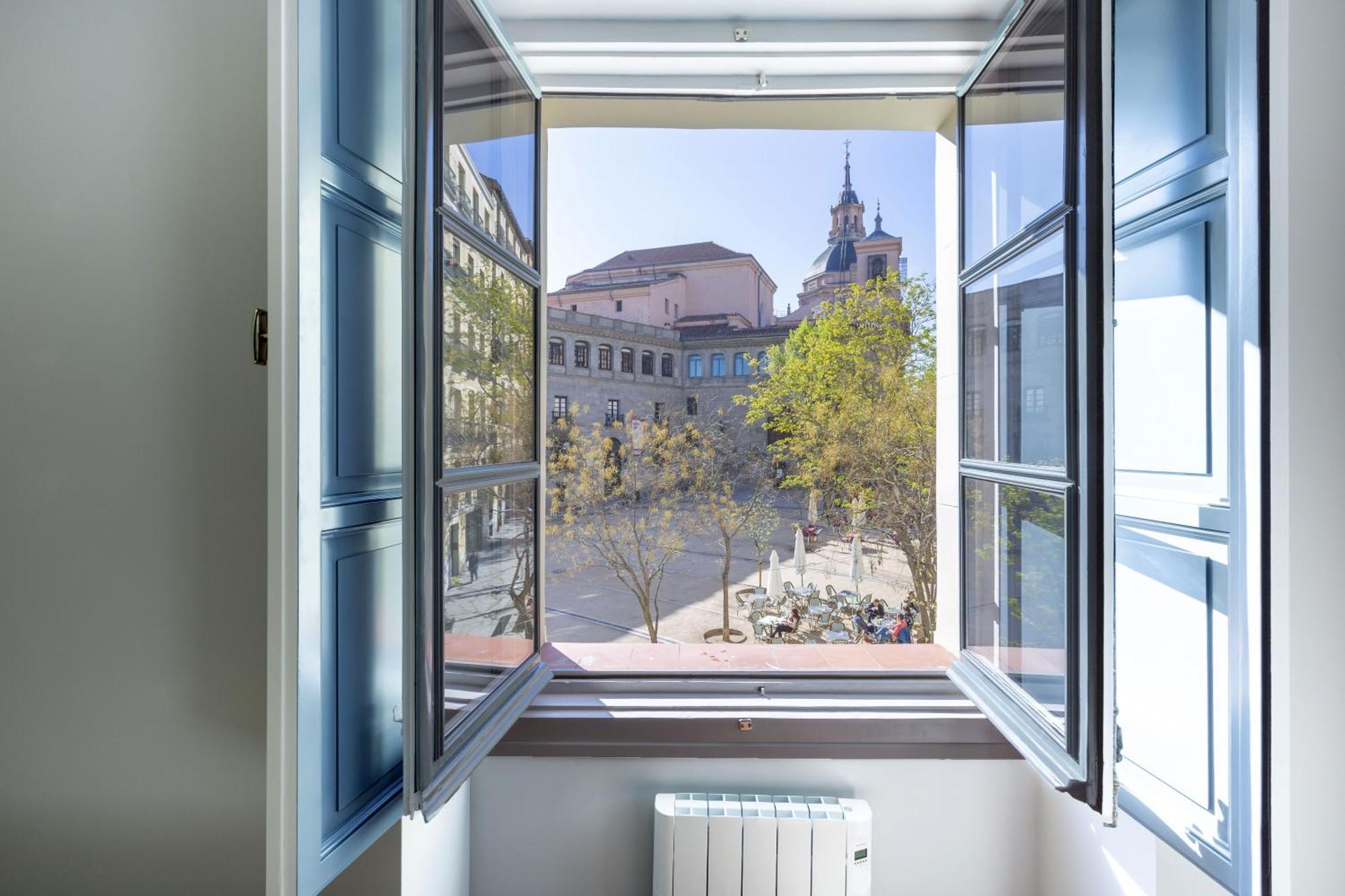 Precioso Apt En La Plaza De La Paja Latina Madrid Exterior photo